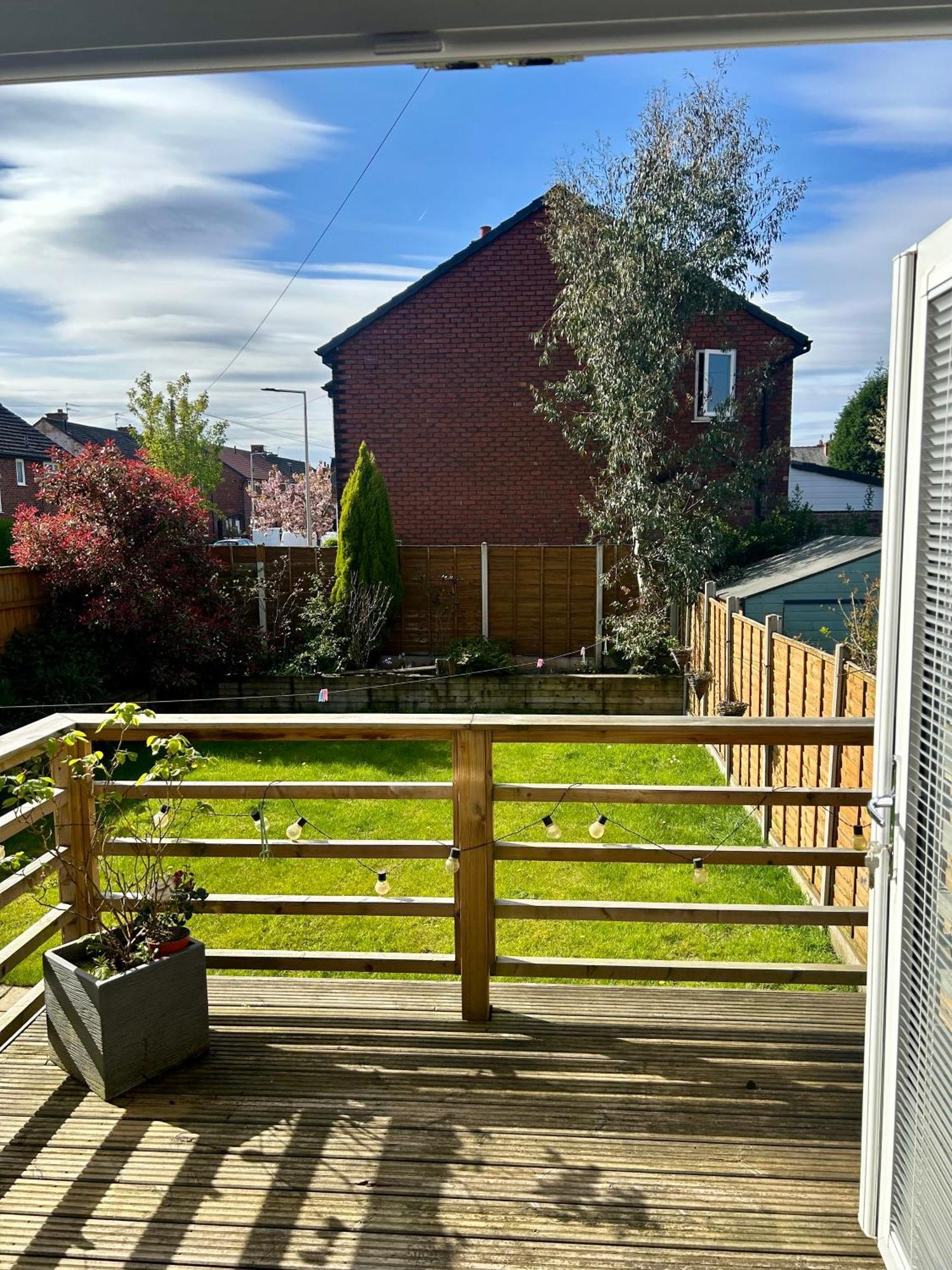 Quiet Double Bedroom With Garden View, Breakfast Hazel Grove 외부 사진